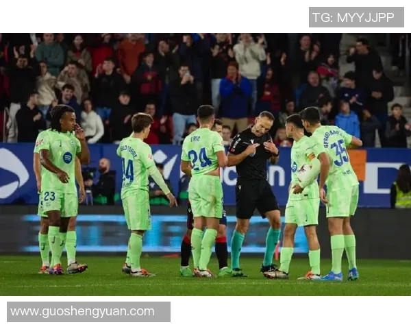 阿尔梅达称赞弗里克引领巴萨展现团队体系超越个人技术的实力