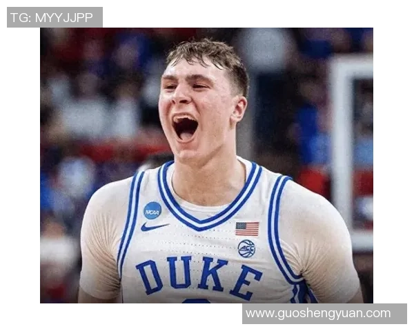 弗拉格期待与浓眉和欧文携手共战展现强大团队实力